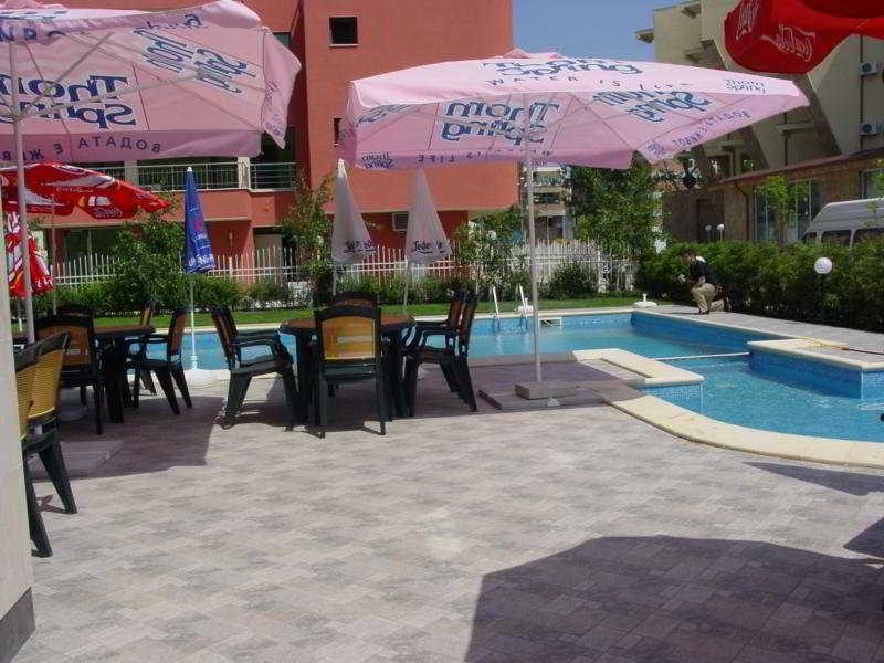 Family Hotel Aurelia ซันนีบีช ภายนอก รูปภาพ