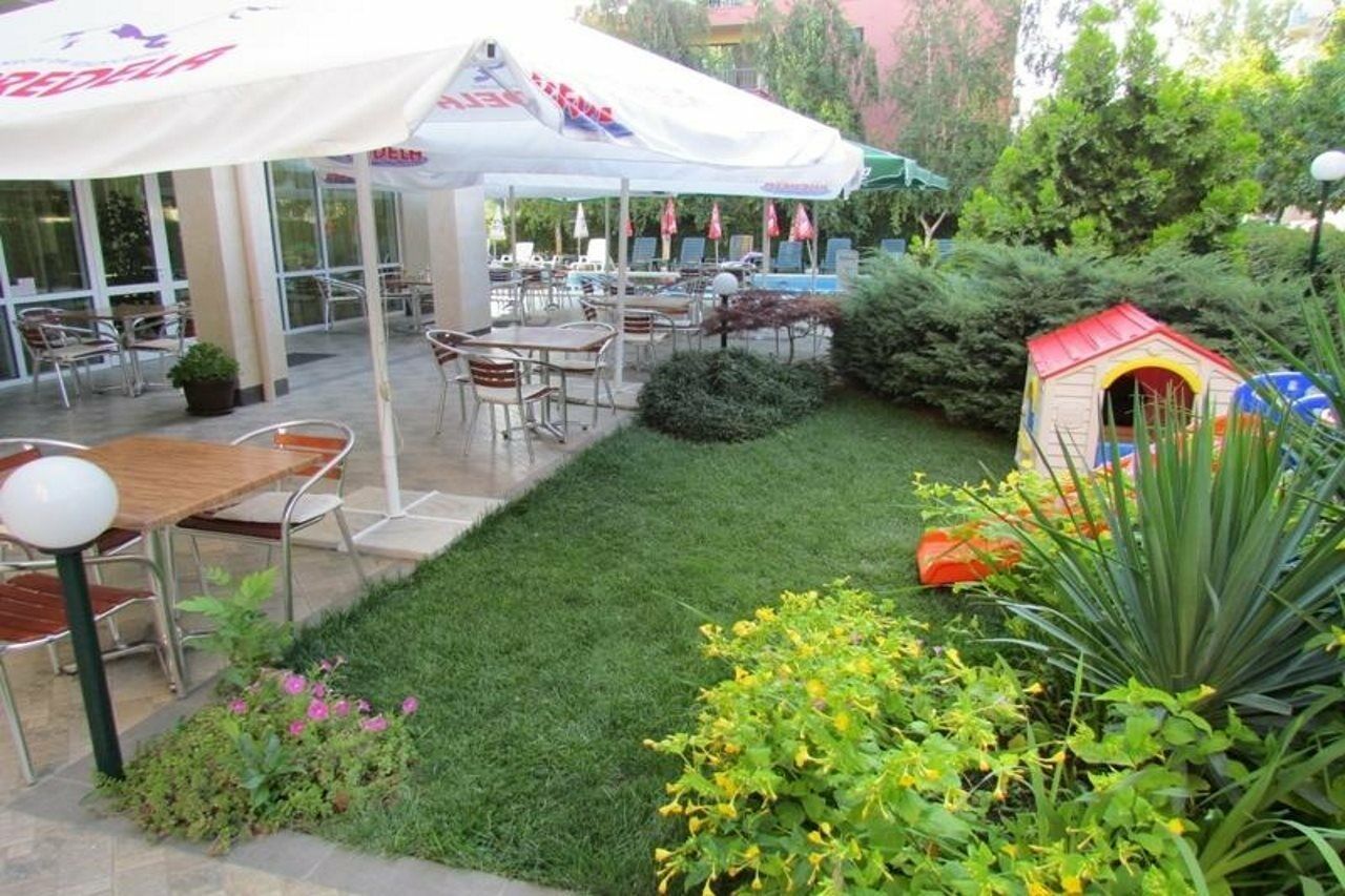 Family Hotel Aurelia ซันนีบีช ภายนอก รูปภาพ