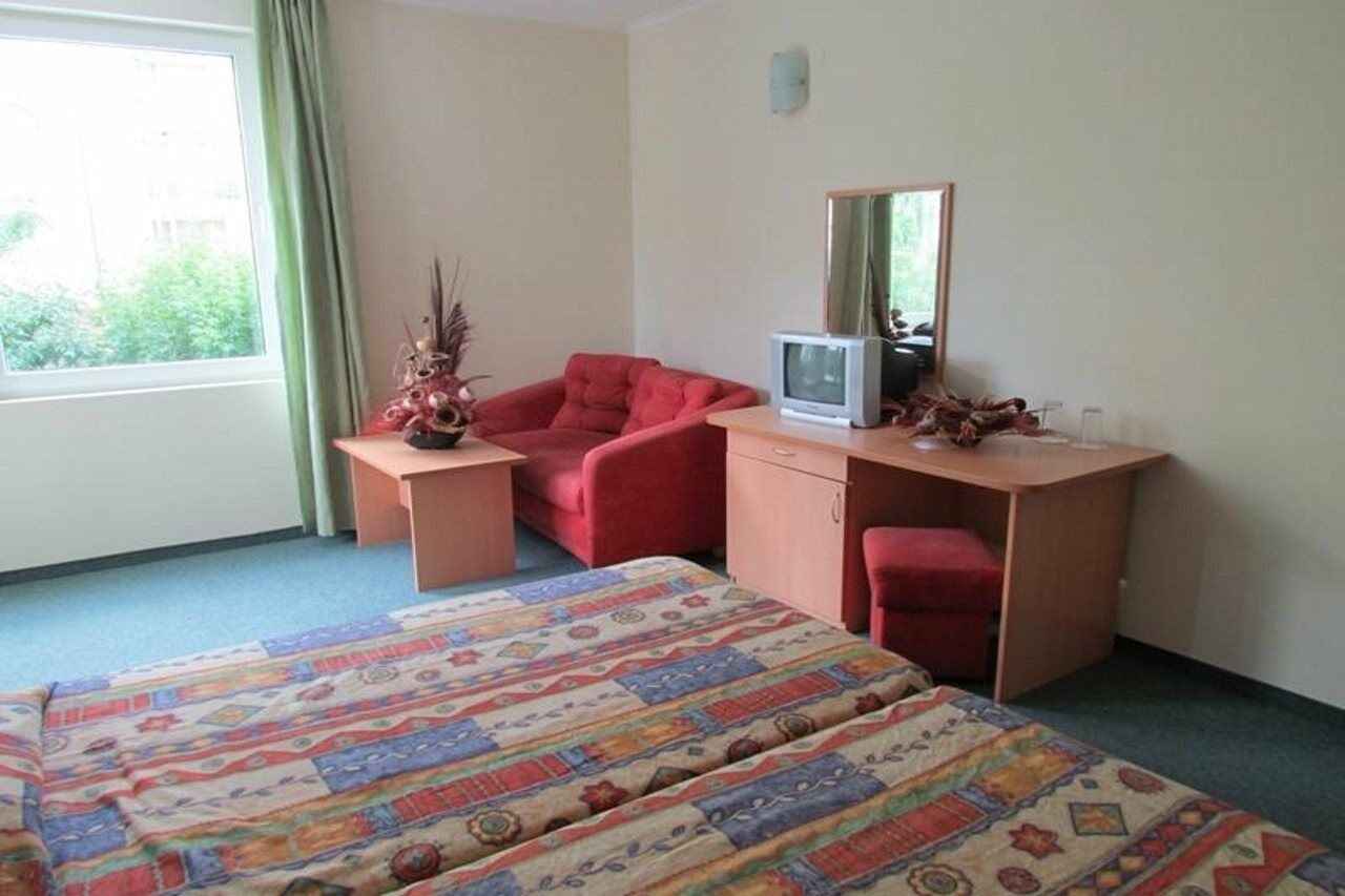 Family Hotel Aurelia ซันนีบีช ภายนอก รูปภาพ